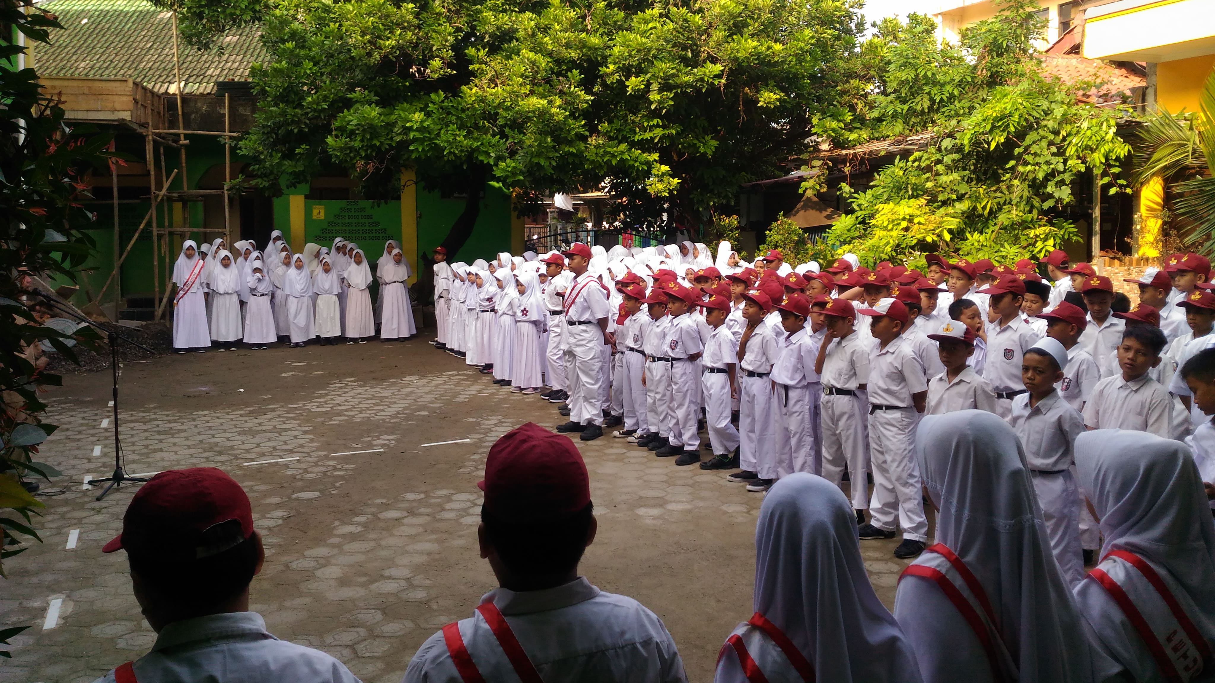 Upacara di SDIT Assalamah Depok